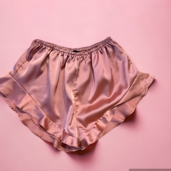 MISSGUIDED Satin Pajama Shorts with frill in rose pink size 2 - Picture 1 of 8